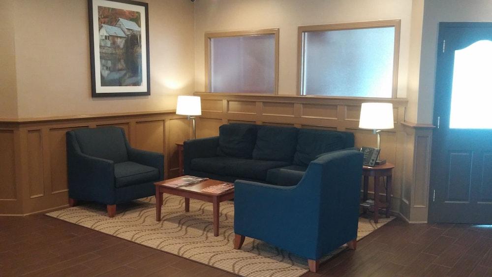 Comfort Inn & Suites Raphine - Lexington Near I-81 And I-64 Esterno foto